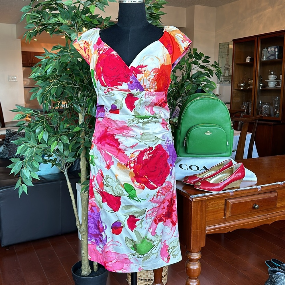 💖 FREE Suzi Chin Dress Size 4  with any purchase of $25 or more!